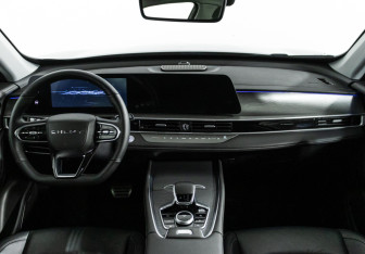 Подержанный автомобиль Chery Tiggo 8 Pro Max 2024 года (13 фото)