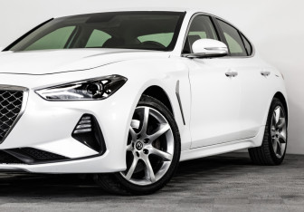 Подержанный автомобиль Genesis G70 2018 года (2 фото)