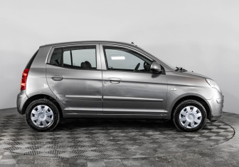 Подержанный автомобиль Kia Picanto 2007 года (4 фото)