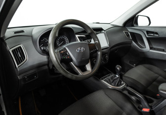 Подержанный автомобиль Hyundai Creta 2021 года (11 фото)