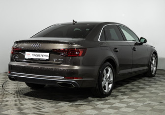 Подержанный автомобиль Audi A4 Sedan 2019 года (5 фото)