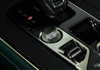 Подержанный автомобиль GAC GS8 2023 года (21 фото)