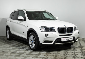 Подержанный автомобиль BMW X3 2013 года (3 фото)
