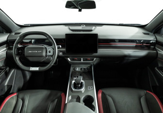Подержанный автомобиль Jetour Dashing 2023 года (13 фото)