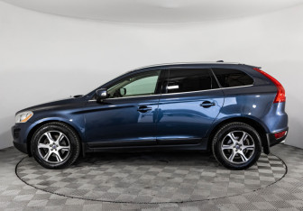 Подержанный автомобиль Volvo XC60 2011 года (9 фото)