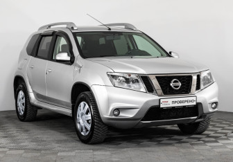Подержанный автомобиль Nissan Terrano 2017 года (3 фото)