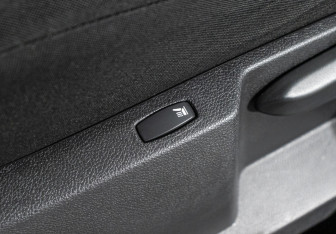 Подержанный автомобиль Renault Kaptur 2016 года (19 фото)