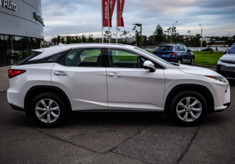 Подержанный автомобиль Lexus RX 2017 года (6 фото)