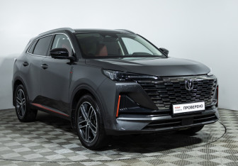 Подержанный автомобиль Changan UNI-S 2024 года (3 фото)