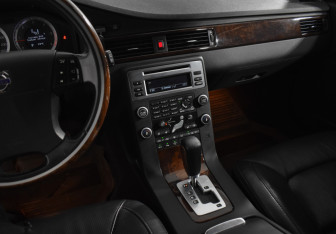 Подержанный автомобиль Volvo XC70 2008 года (19 фото)