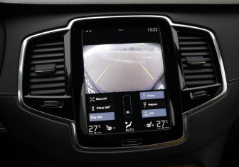Подержанный автомобиль Volvo XC90 2019 года (17 фото)