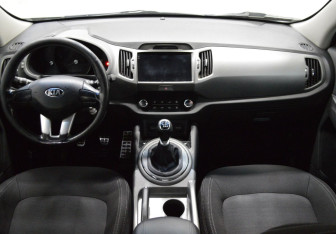 Подержанный автомобиль Kia Sportage 2015 года (14 фото)