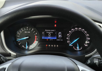 Подержанный автомобиль Ford Mondeo Sedan 2019 года (20 фото)