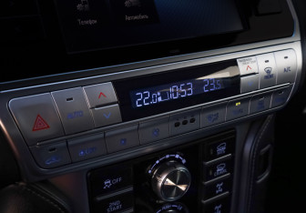 Подержанный автомобиль Toyota Land Cruiser Prado 2018 года (19 фото)