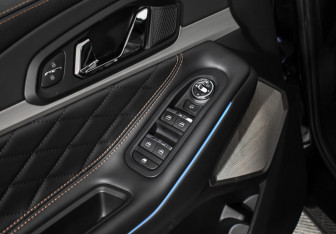 Подержанный автомобиль Exeed TXL 2022 года (10 фото)