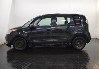 Подержанный автомобиль Citroen C3 Picasso 2010 года (8 фото)