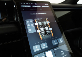 Подержанный автомобиль HiPhi X 2022 года (24 фото)