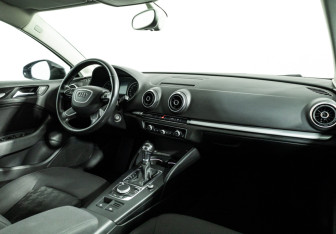 Подержанный автомобиль Audi A3 Sedan 2014 года (9 фото)