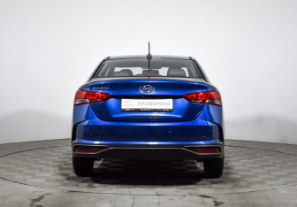 Подержанный автомобиль Hyundai Solaris Sedan 2022 года (6 фото)