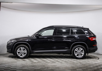 Подержанный автомобиль Skoda Kodiaq 2021 года (8 фото)