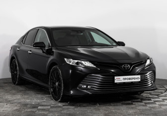 Подержанный автомобиль Toyota Camry Sedan 2019 года (4 фото)