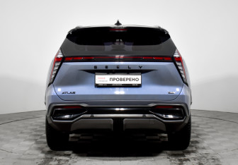 Подержанный автомобиль Geely Atlas 2024 года (6 фото)