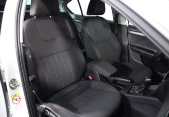 Подержанный автомобиль Skoda Octavia Liftback 2018 года (21 фото)
