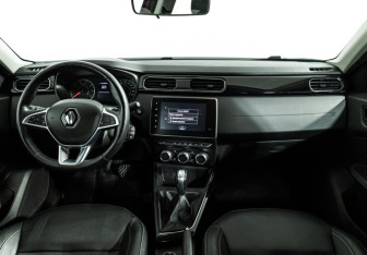 Подержанный автомобиль Renault Arkana 2019 года (13 фото)