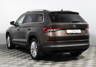 Подержанный автомобиль Skoda Kodiaq 2019 года (7 фото)