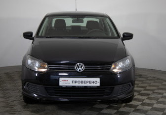 Подержанный автомобиль Volkswagen Polo Sedan 2011 года (2 фото)