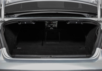 Подержанный автомобиль Volkswagen Passat Sedan 2012 года (29 фото)