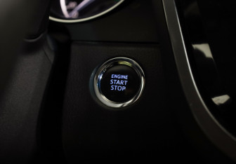 Подержанный автомобиль Toyota Camry Sedan 2019 года (17 фото)