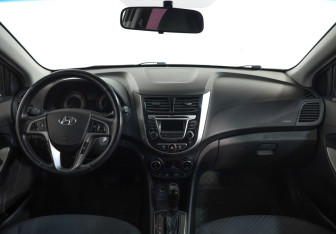 Подержанный автомобиль Hyundai Solaris Sedan 2014 года (9 фото)