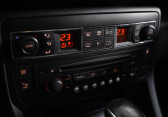 Подержанный автомобиль Citroen C5 Sedan 2010 года (14 фото)