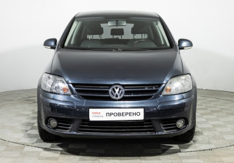 Подержанный автомобиль Volkswagen Golf Plus 2008 года (2 фото)