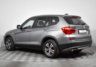 Подержанный автомобиль BMW X3 2013 года (7 фото)