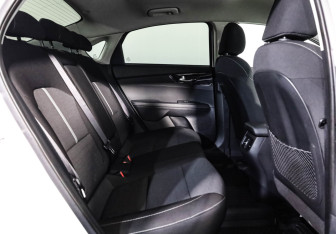 Подержанный автомобиль Kia Cerato Sedan 2020 года (22 фото)