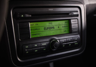 Подержанный автомобиль Skoda Roomster 2008 года (13 фото)