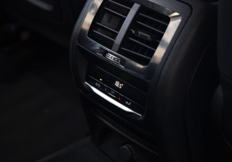 Подержанный автомобиль BMW X3 2021 года (21 фото)