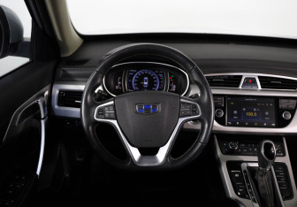 Подержанный автомобиль Geely Atlas 2018 года (18 фото)