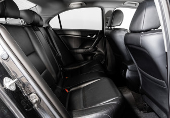 Подержанный автомобиль Honda Accord Sedan 2011 года (18 фото)