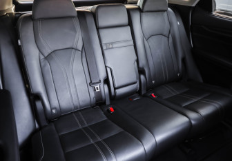 Подержанный автомобиль Lexus RX 2017 года (32 фото)