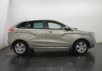 Подержанный автомобиль LADA (ВАЗ) XRAY 2016 года (4 фото)