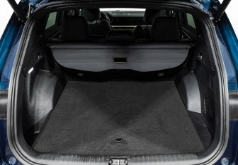 Подержанный автомобиль Geely Monjaro 2023 года (23 фото)