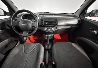 Подержанный автомобиль Nissan Micra Hatchback 2006 года (14 фото)