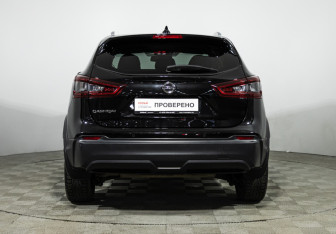 Подержанный автомобиль Nissan Qashqai 2021 года (6 фото)