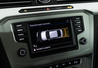 Подержанный автомобиль Volkswagen Passat Sedan 2017 года (15 фото)