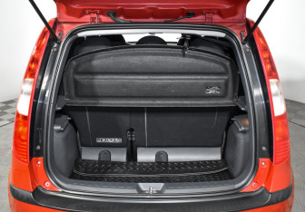 Подержанный автомобиль Mitsubishi Colt Hatchback 2007 года (18 фото)