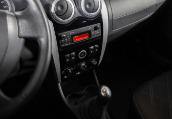 Подержанный автомобиль LADA (ВАЗ) Largus Wagon 2019 года (17 фото)