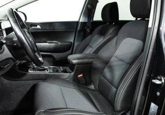 Подержанный автомобиль Kia Sportage 2020 года (16 фото)